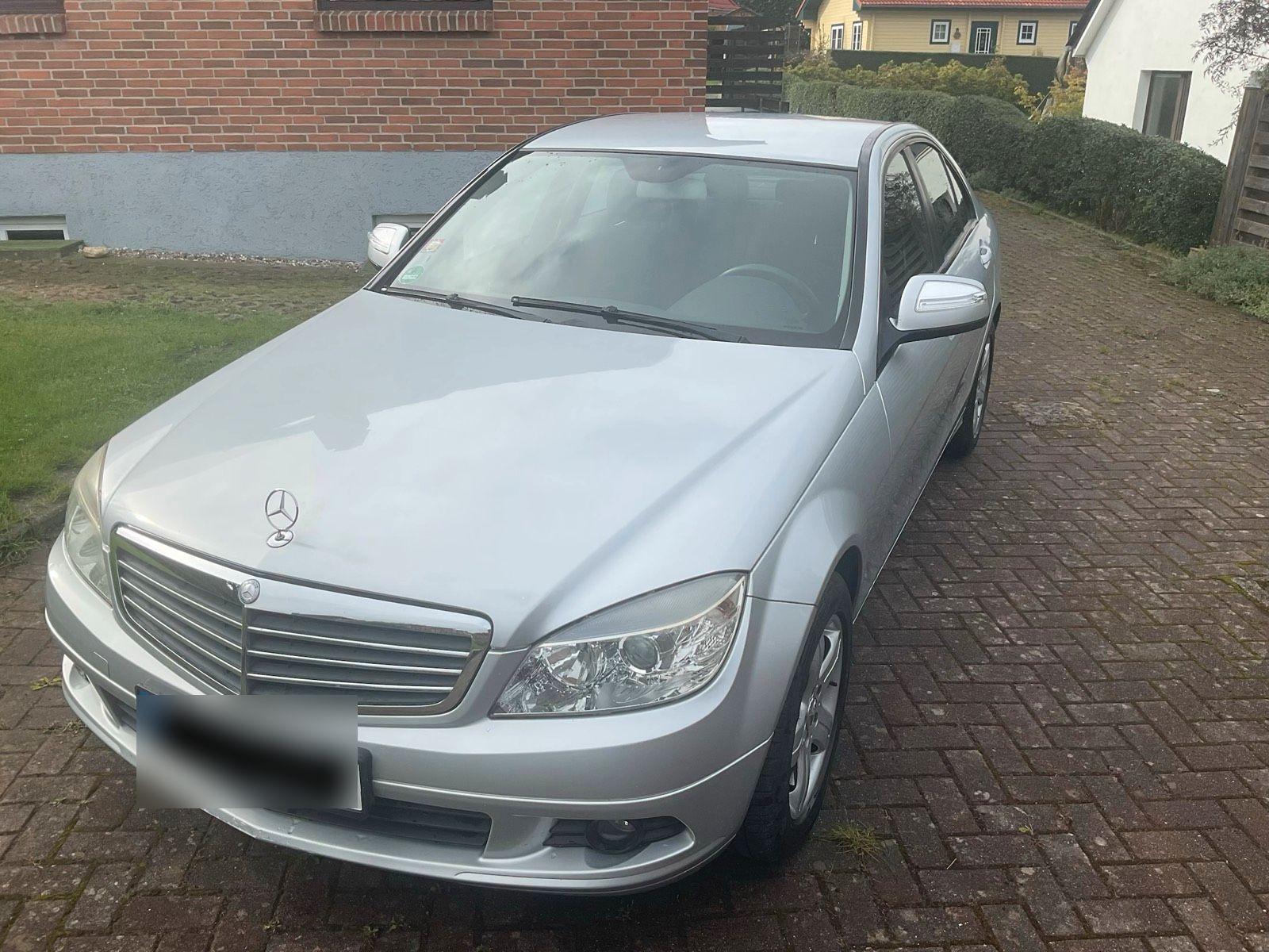 Mercedes-Benz C 180
