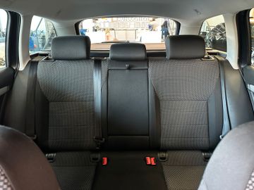 Skoda Octavia Combi Ambition *2. Hand*Klima*SmartLink*