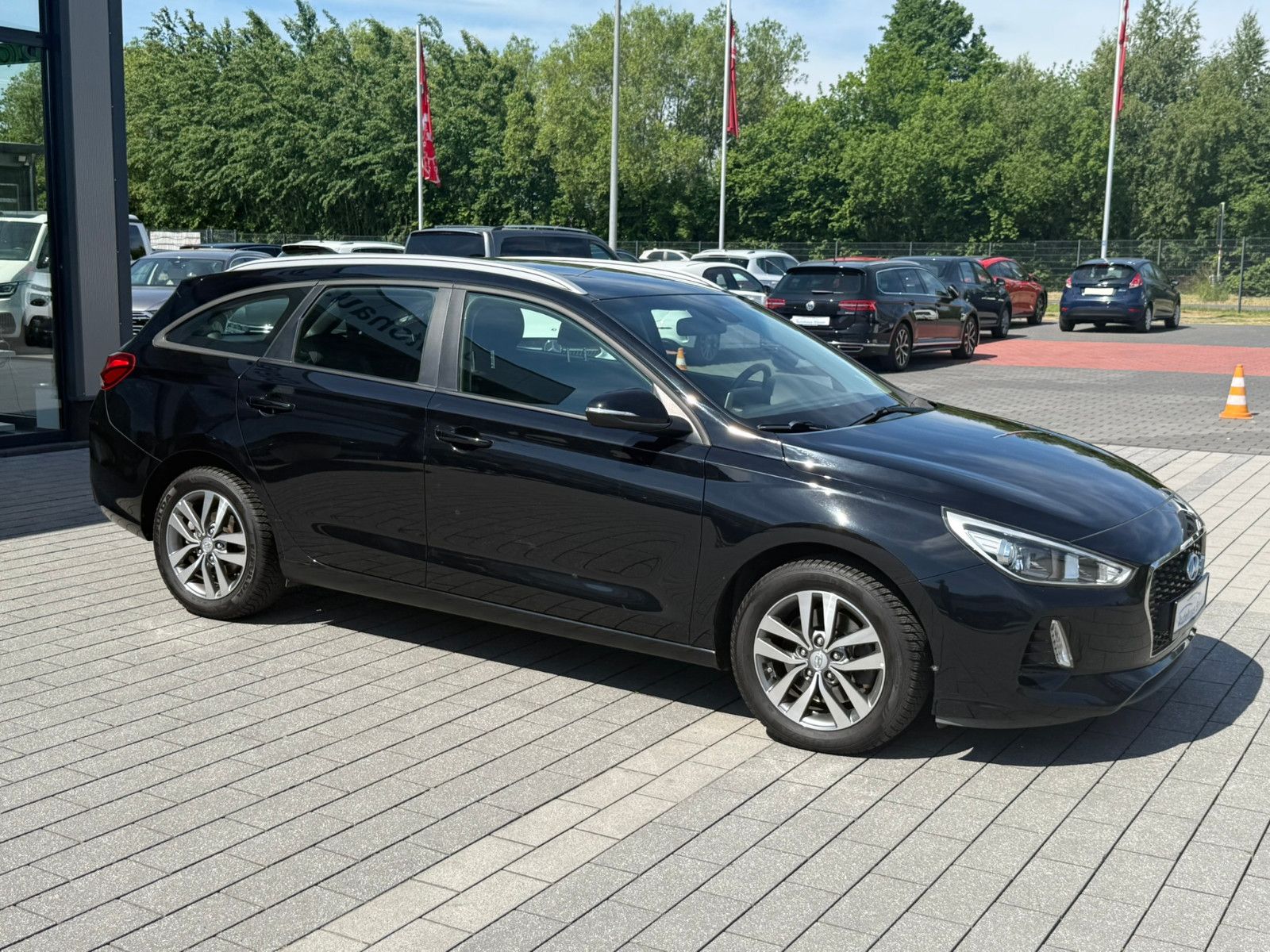Fahrzeugabbildung Hyundai i30 cw Trend Automatik
