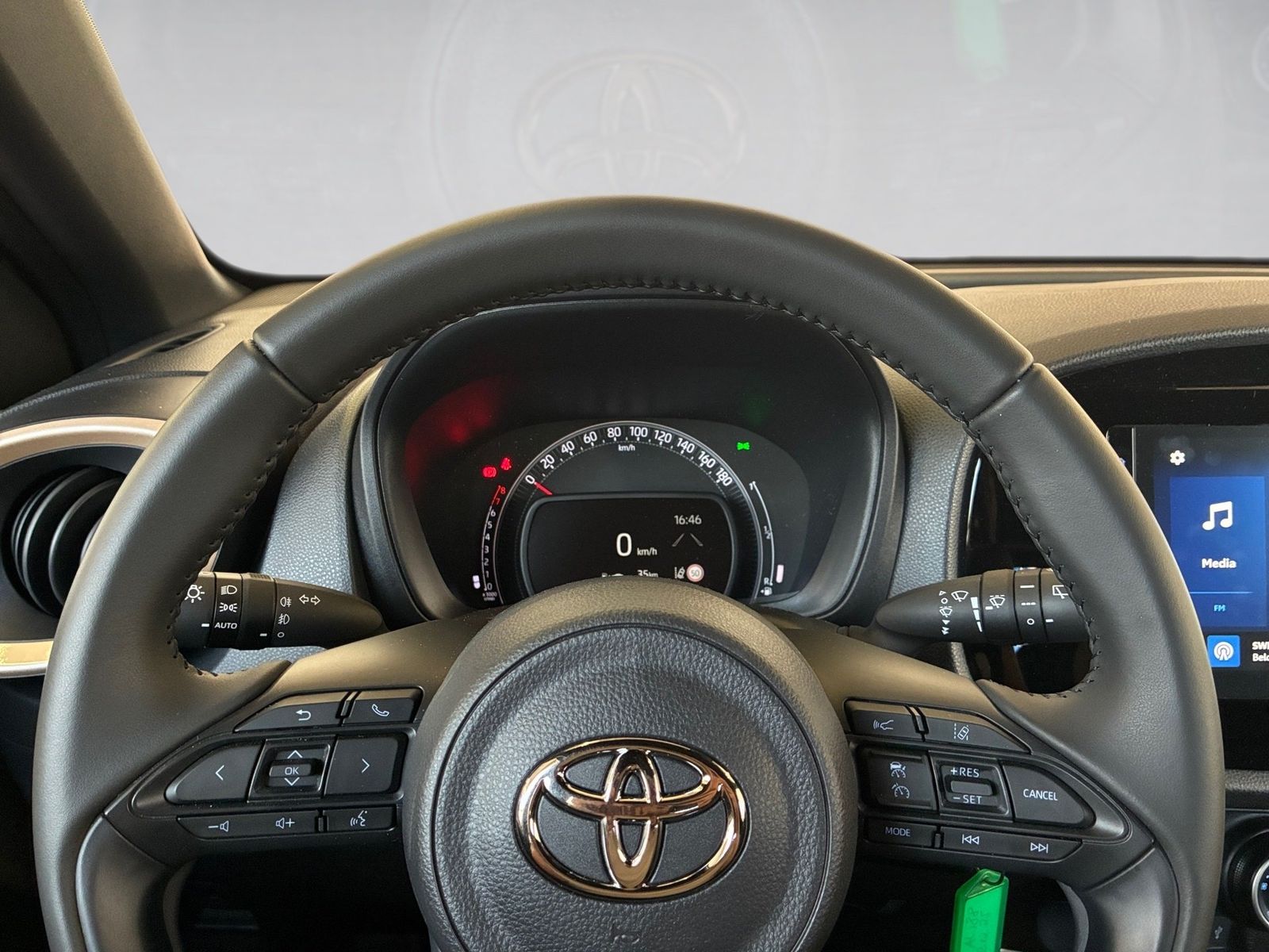 Fahrzeugabbildung Toyota Aygo 1.0 Teamplayer Kamera,Navi,SHZ,ACC,PDC,FLA