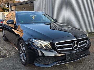 Mercedes E 200 - 1