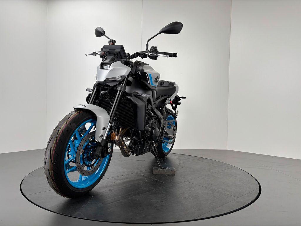 Fahrzeugabbildung Yamaha MT-09 *AKTION: TRANSPORT & SOUND ! *MJ2025