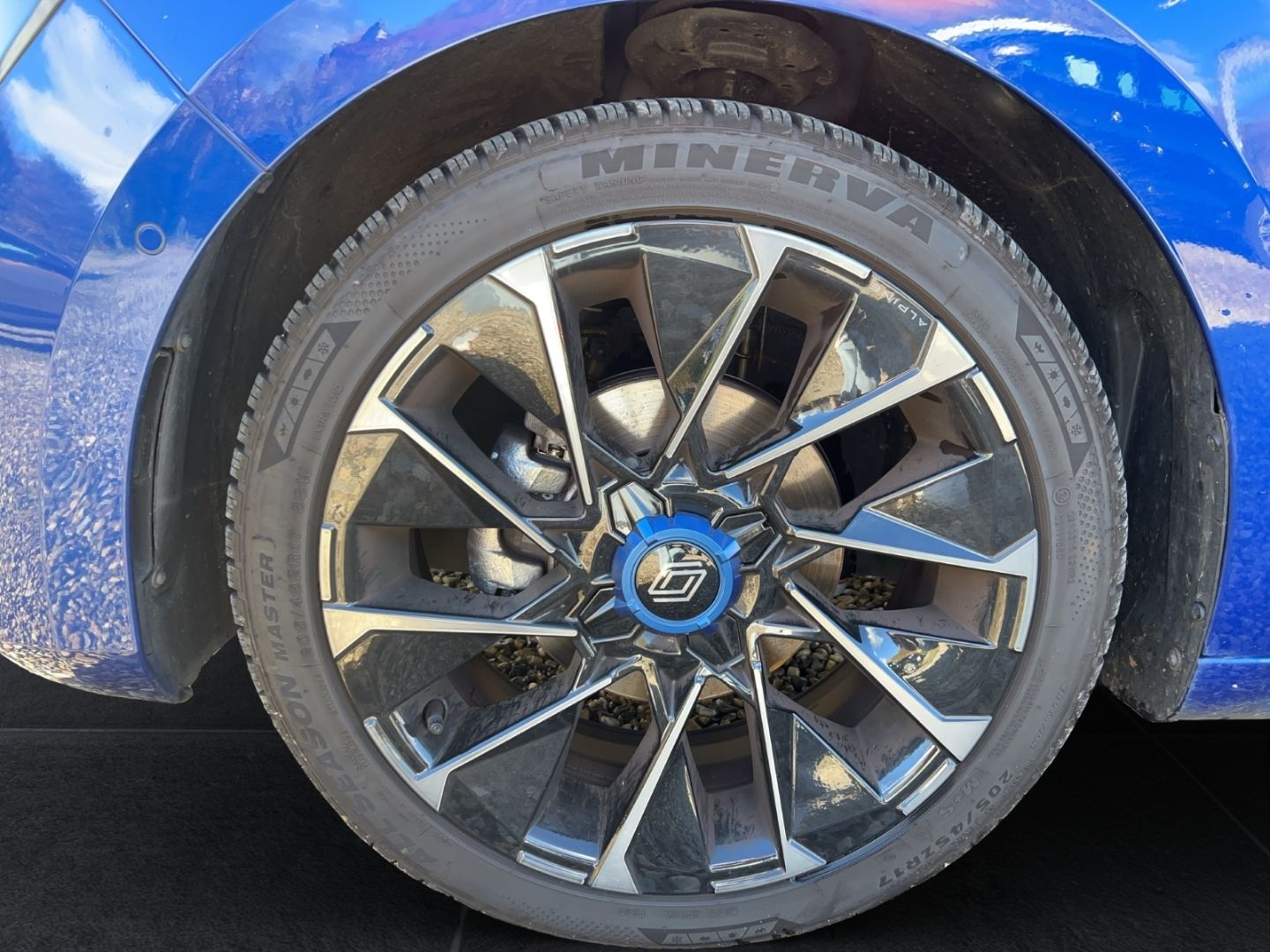 Fahrzeugabbildung Renault Clio V Esprit Alpine 1.0 TCe 90 EU6e Navi digita