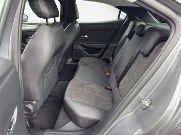 Fotografie 13 des Opel Mokka-e Elegance Alcantara Navi Kamera Keyless