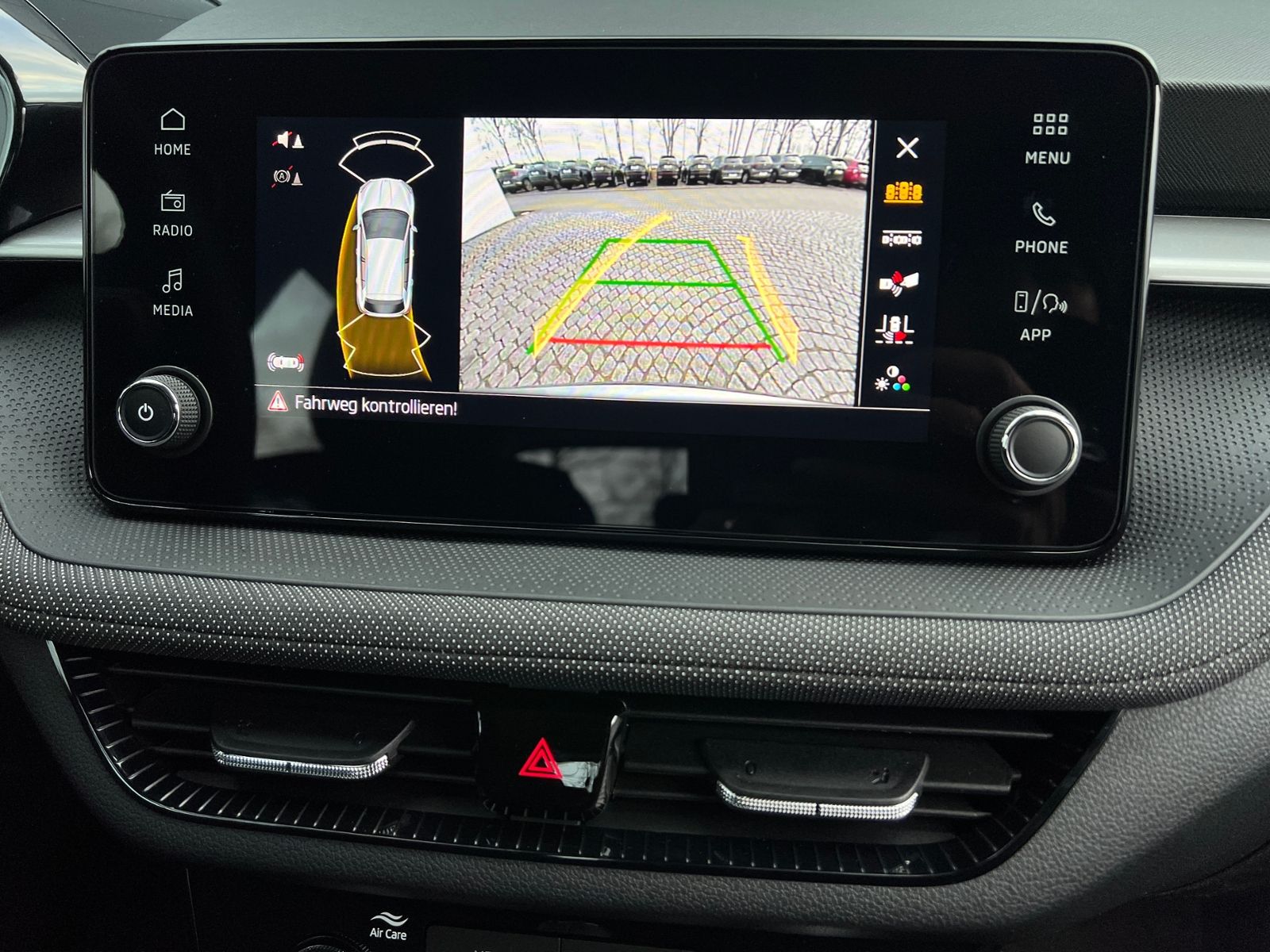 Fahrzeugabbildung SKODA Fabia Selection Edition 130 1.0 TSI DSG *Garanti