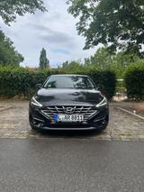Hyundai i30 1.5 T-GDI Hybrid Prime DCT Prime - Hyundai i30 Prime mit Hybrid-Antrieb (Benzin/Elektro)