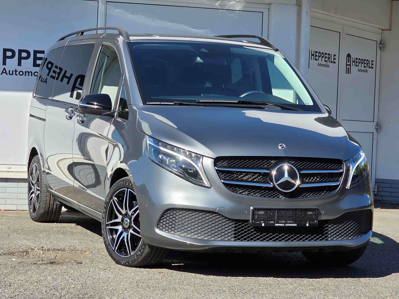 Mercedes-Benz V 220d kompakt Night >LED NAVI AHK KAM 19 AMG