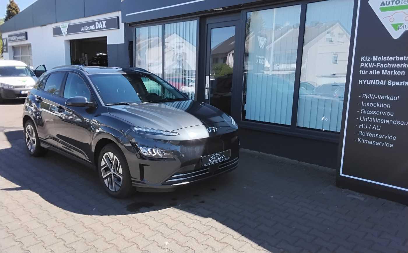 Hyundai KONA EV Trend SD HUD 8-fach NAVI Garantie 05/30