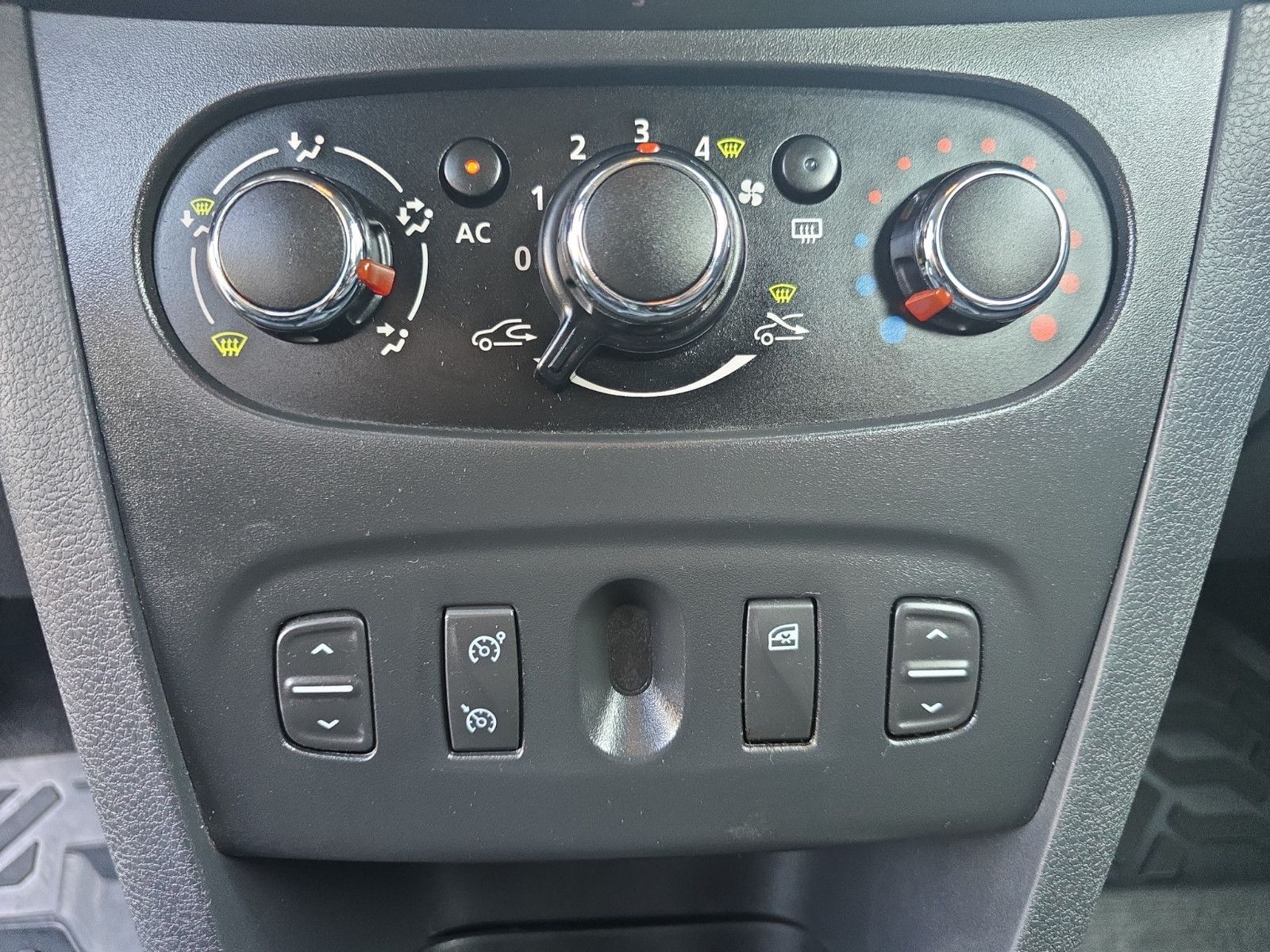 Fahrzeugabbildung Dacia Sandero II Stepway Prestige AHK KLIMA NAVI