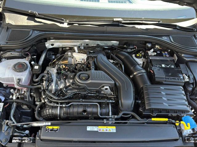 GOLF VIII VARIANT 1.5 eTSI DSG