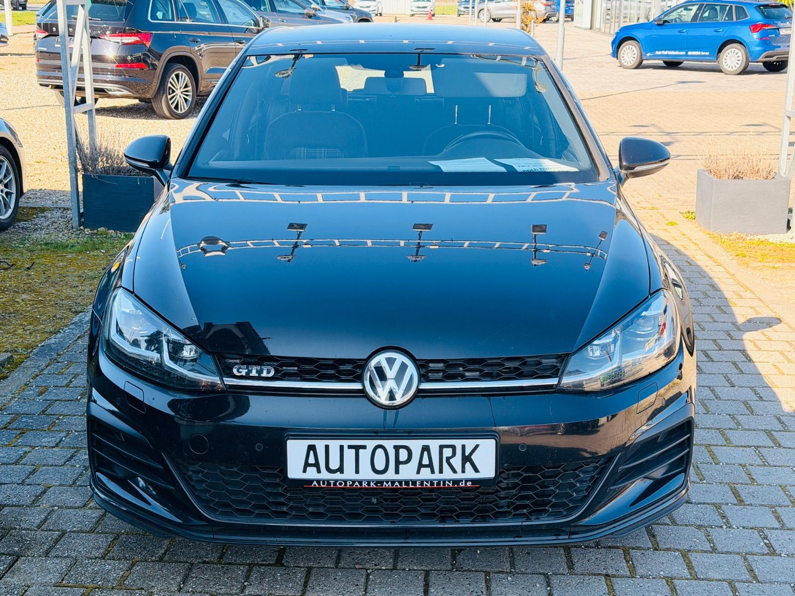 Volkswagen Golf VII Lim. GTD *LED*NAVI*DSG*SHZ*PDC*1.HAND*