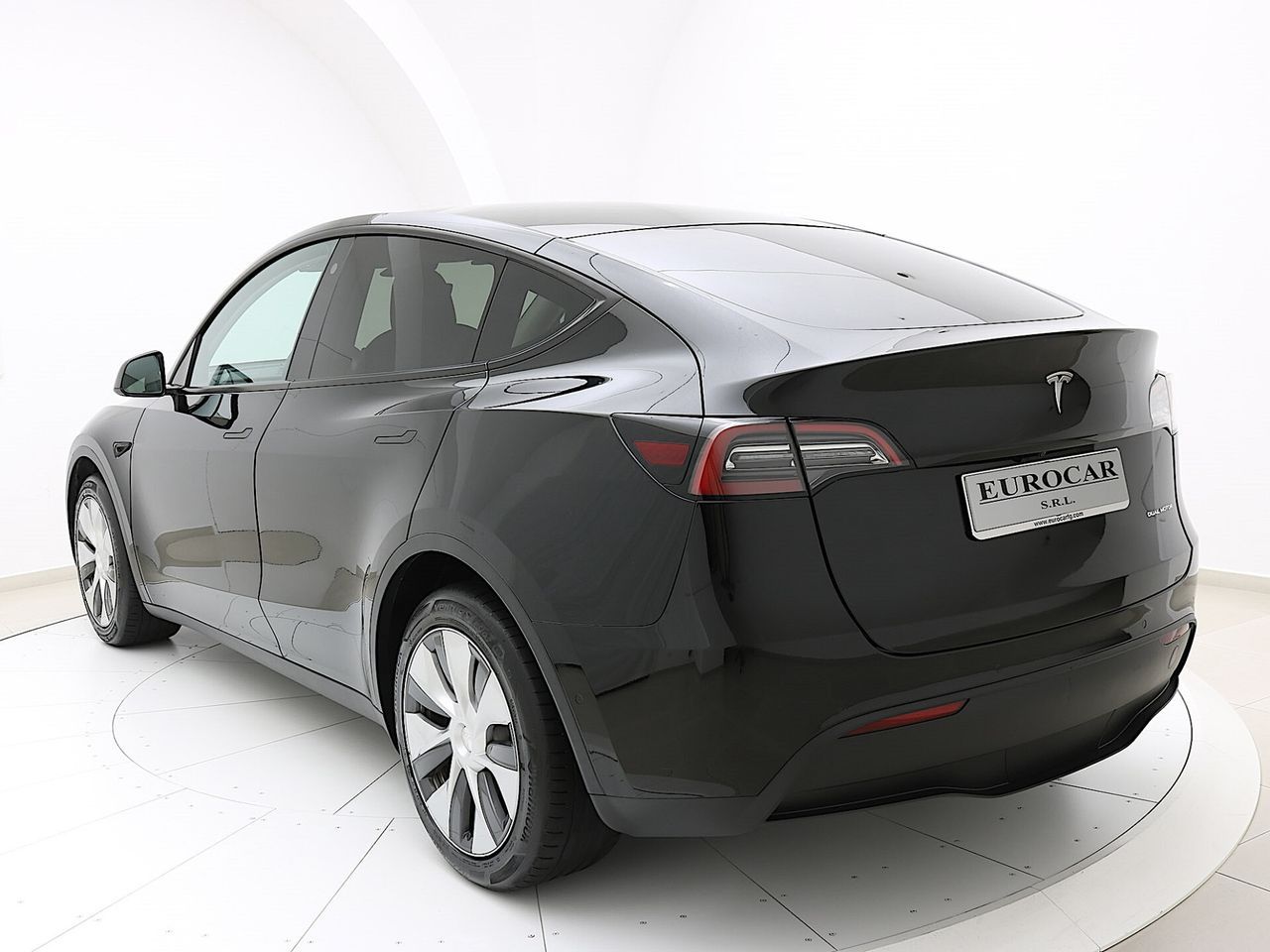 Tesla Model Y Long Range Dual Motor AWD imagem 2
