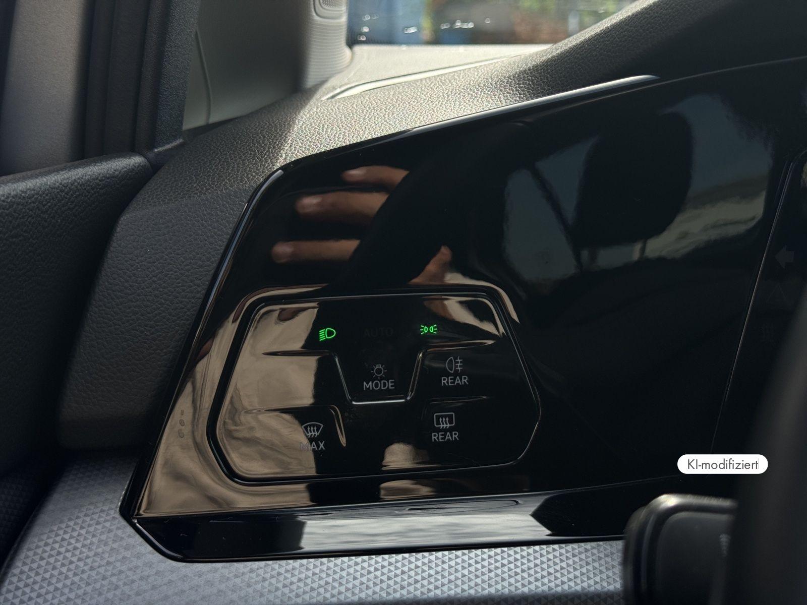 Volkswagen Golf VIII ACTIVE 1.0 TSI LED NAVI PDC SHZ AIR CA, миниатюра 16