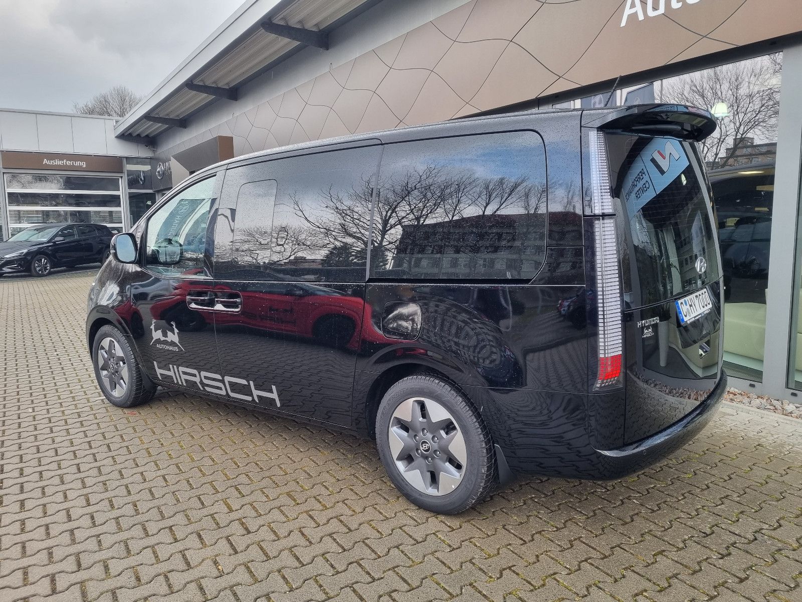 Fahrzeugabbildung Hyundai Staria 2.2 CRDi PRIME 9-Sitzer 2WD PANO ParkP.