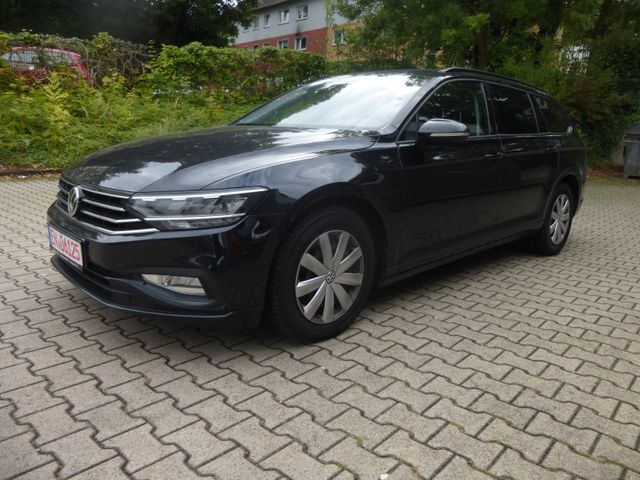 VW Passat Variant