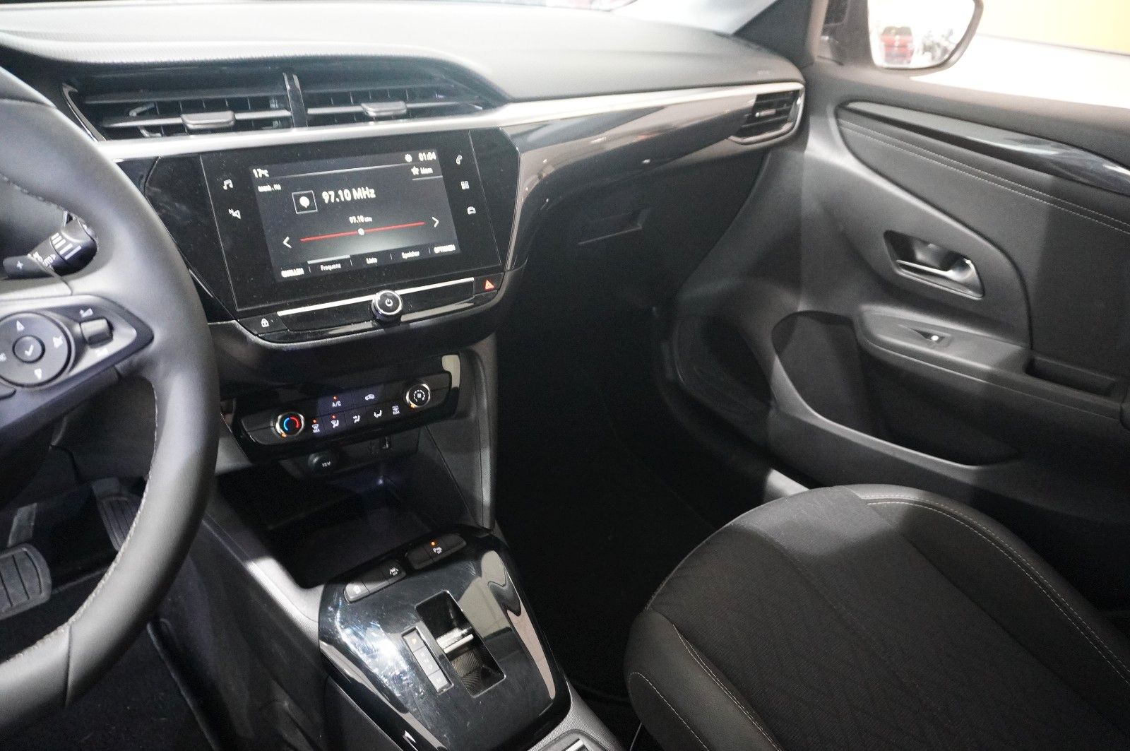 Fahrzeugabbildung Opel Corsa F 1.2T ELEGANCE NAVI/LED/VIRT/KAMERA/SPORT