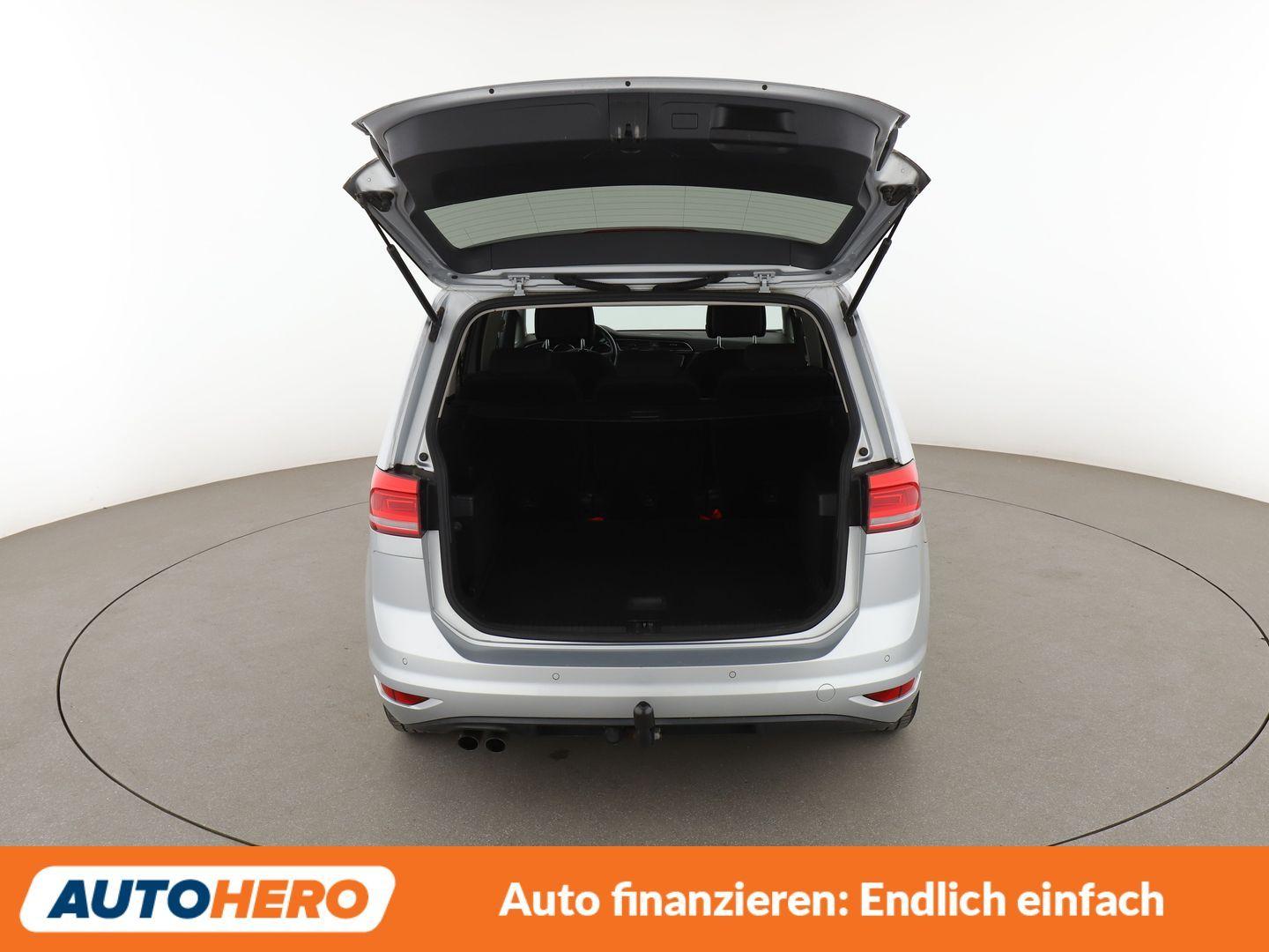 Volkswagen Touran 1.4 TSI Comfortline BlueMotion Tech *NAVI