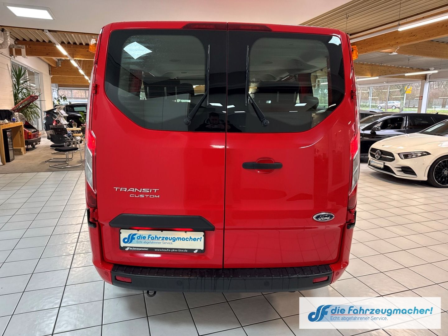 Fahrzeugabbildung Ford Transit Custom Tourneo Kombi 320 L1 Trend *6145