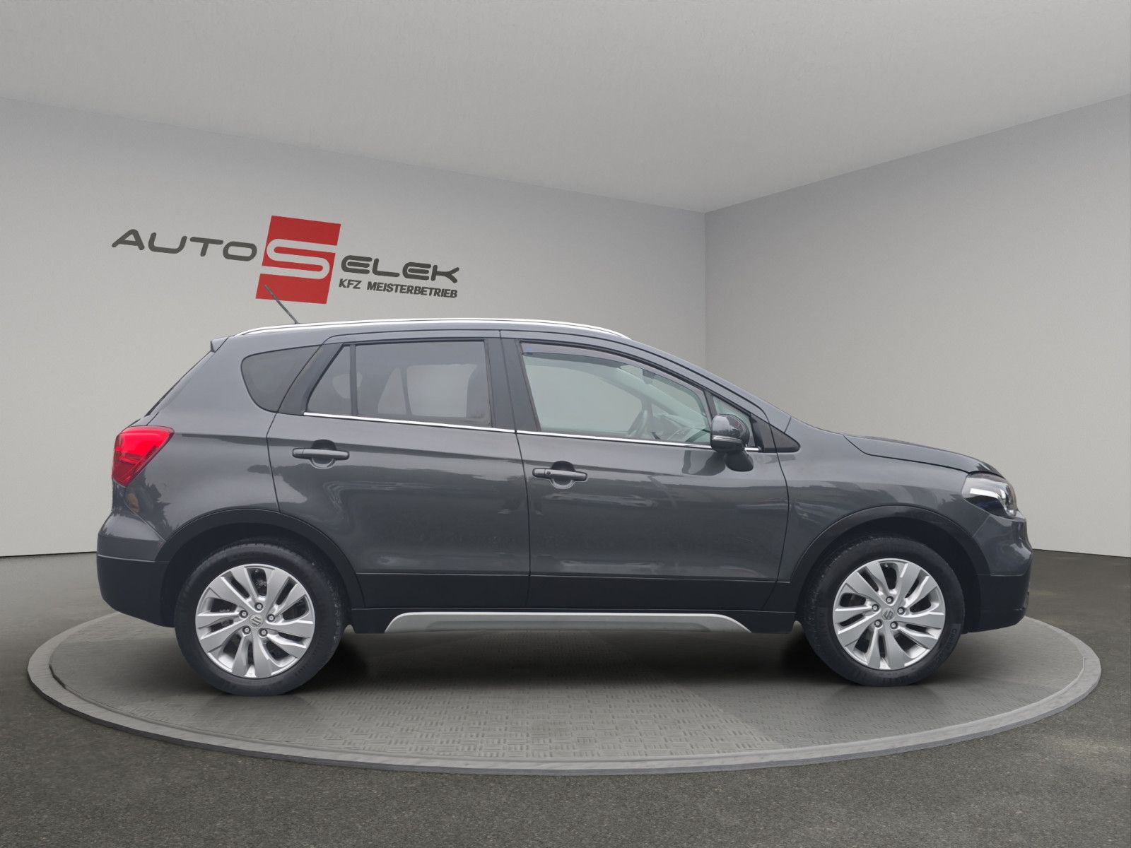 Fahrzeugabbildung Suzuki SX4 S-Cross 4x4 ALLRAD