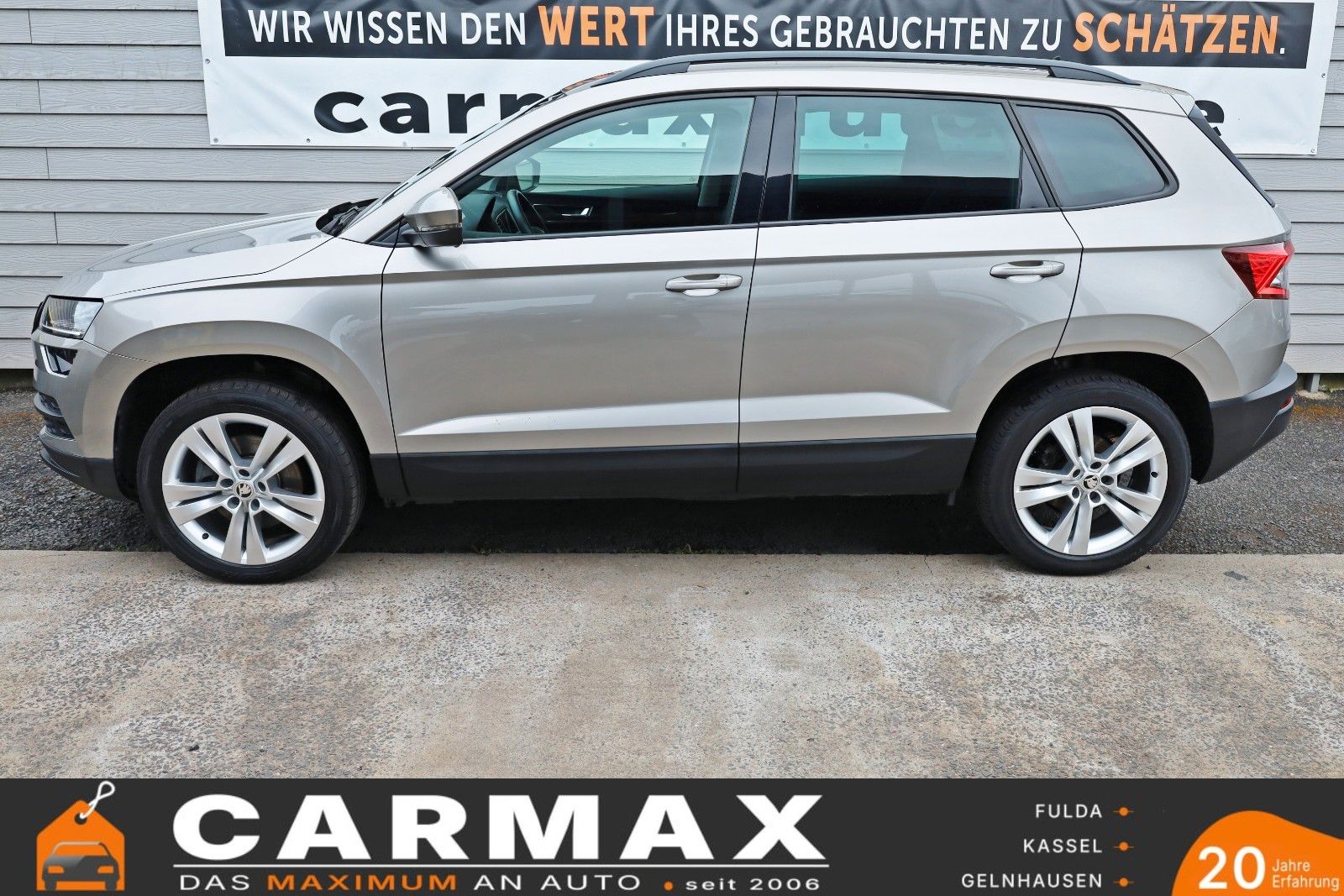 Fahrzeugabbildung SKODA Karoq Style Navi,LED,Kamera,SH,PDC,SR+WR,AHK