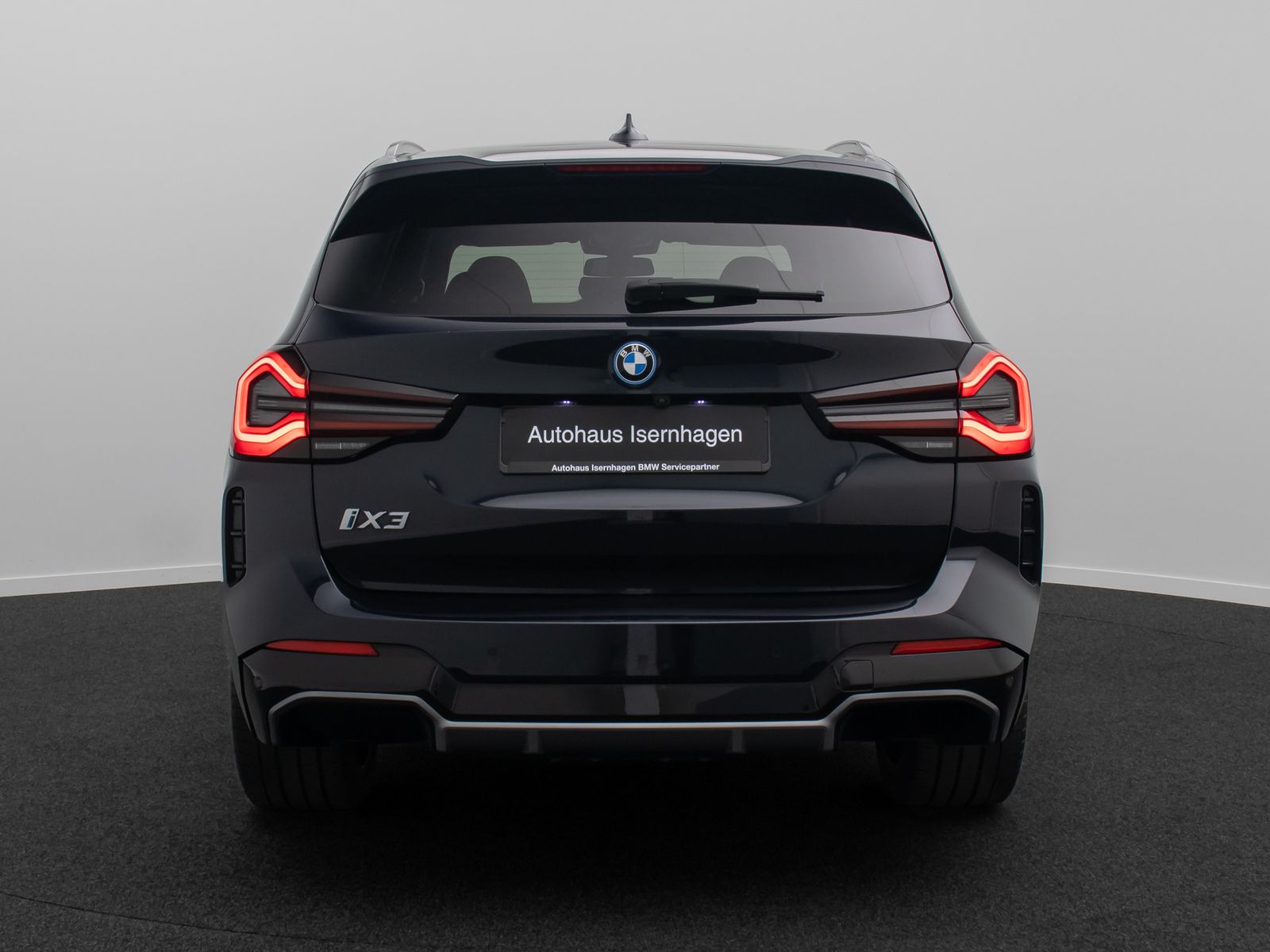Fahrzeugabbildung BMW iX3 IMPRESSIVE H/K 360&deg;Panorma HUD DAB Sport 20"