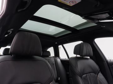 Fahrzeugabbildung BMW 530d xDr Tour Luxury Line ACC H/K Panorama DAB