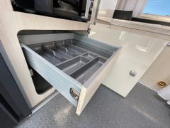 Across AERO 651 CPH | *Rollstuhlgerecht mit hydr. Lift*