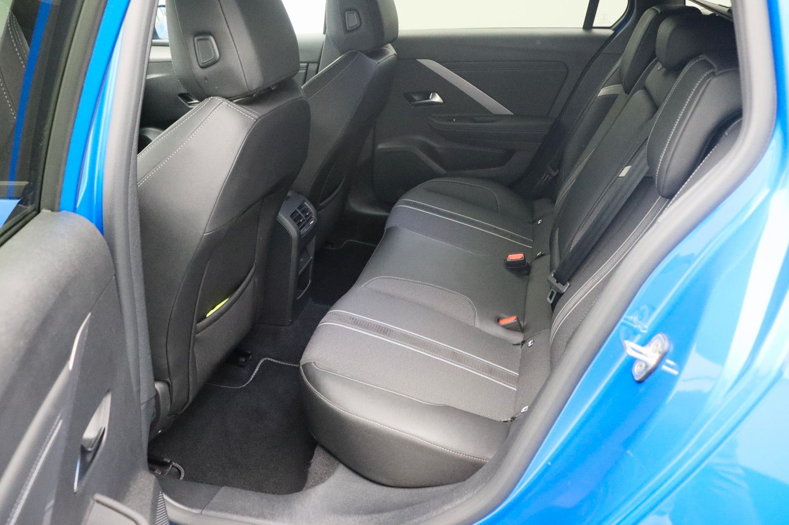 Fahrzeugabbildung Opel Astra L 1.2 GS-Line Sports Tourer