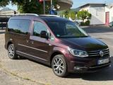 Volkswagen Caddy Maxi Highline 2.0 TDI DSG Xen. Stdhzg 7Sit - Volkswagen Caddy Maxi mit Diesel-Antrieb: Kombi, Highline