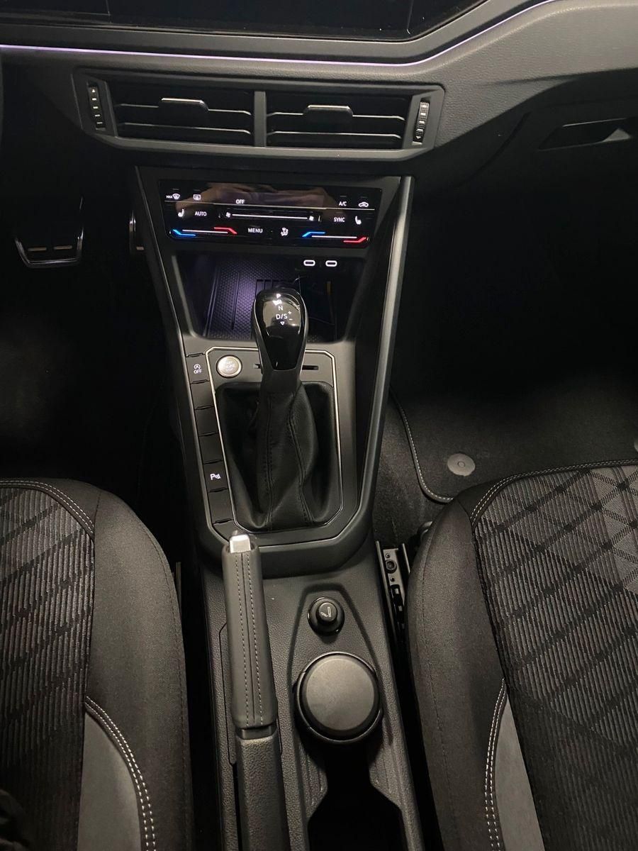Fahrzeugabbildung Volkswagen Taigo 1.5 TSI DSG R-LINE+Black Style+ACC+Matrix+