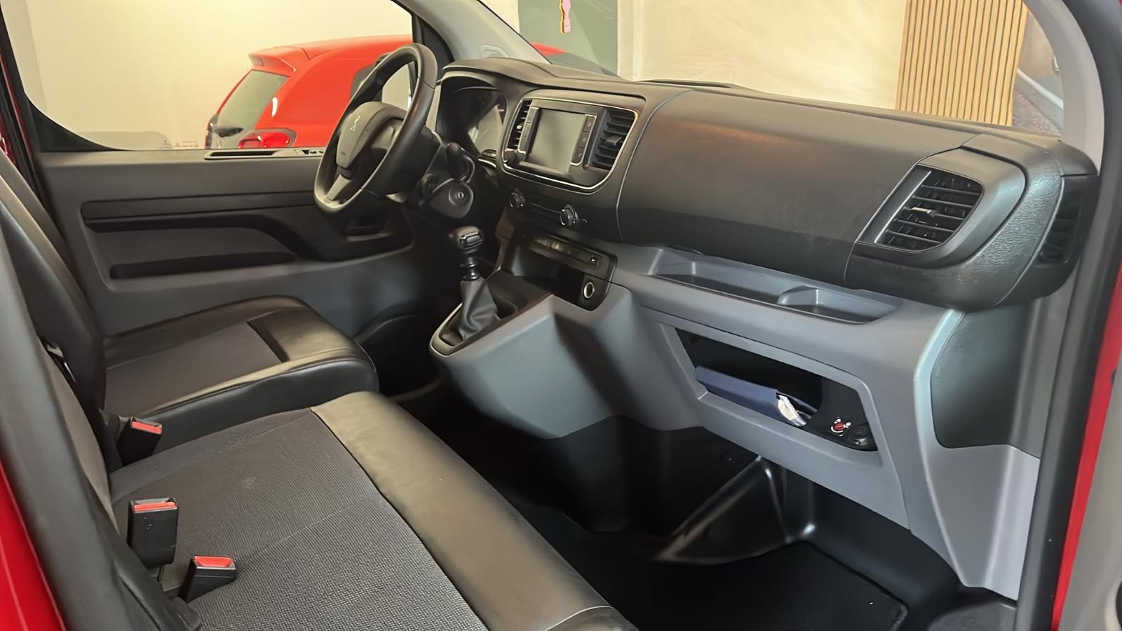 Peugeot Expert 2.0 B-HDI PREMIUM L2H1 T-LEDER KLIMA PDC