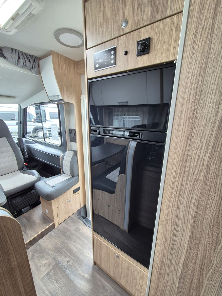 Fahrzeugabbildung Sunlight Adventure I 67S Adventure Navi Solar Dachklima