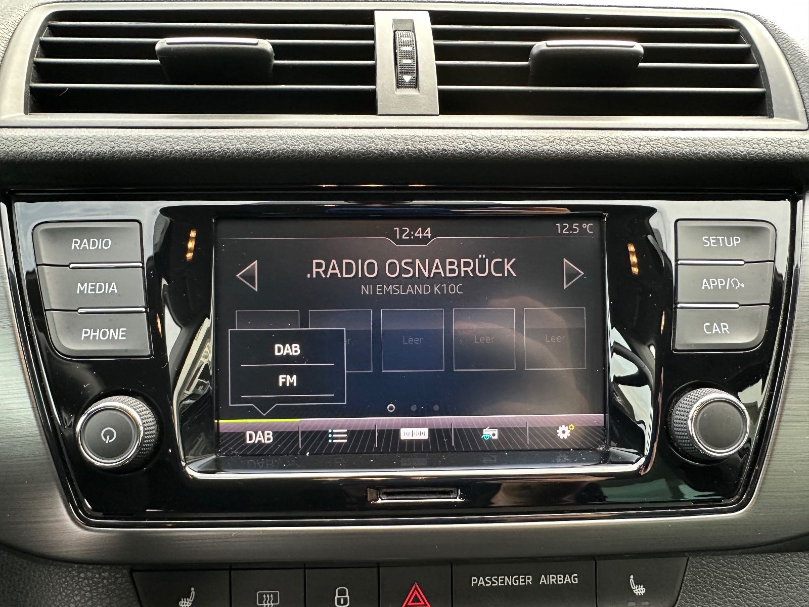 Fahrzeugabbildung SKODA Fabia Combi 1.0 TSI Style SHZG/EPH/Carplay