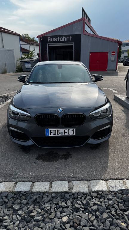 BMW M140i