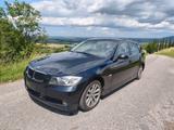 BMW E91 325i Touring  - BMW 325 aus 2007: Kombi, 325i