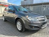 Opel Astra H*110 Jahre*TÜV NEU*KLIMA*ALU*EL.FH* - Opel Astra: Limousine, F