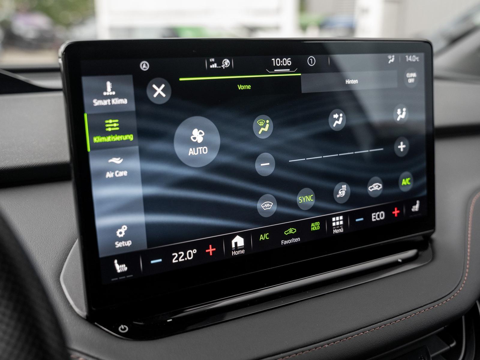 Skoda ENYAQ iV 80x DCC AHK Leder Navi W-Pumpe el.Heck