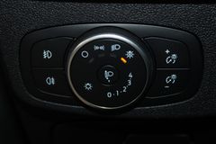 Fahrzeugabbildung Ford Focus Cool & Connect NAVI + WinterPaket + PDC