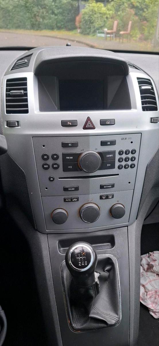 Opel Zafira 2009 — photo 13