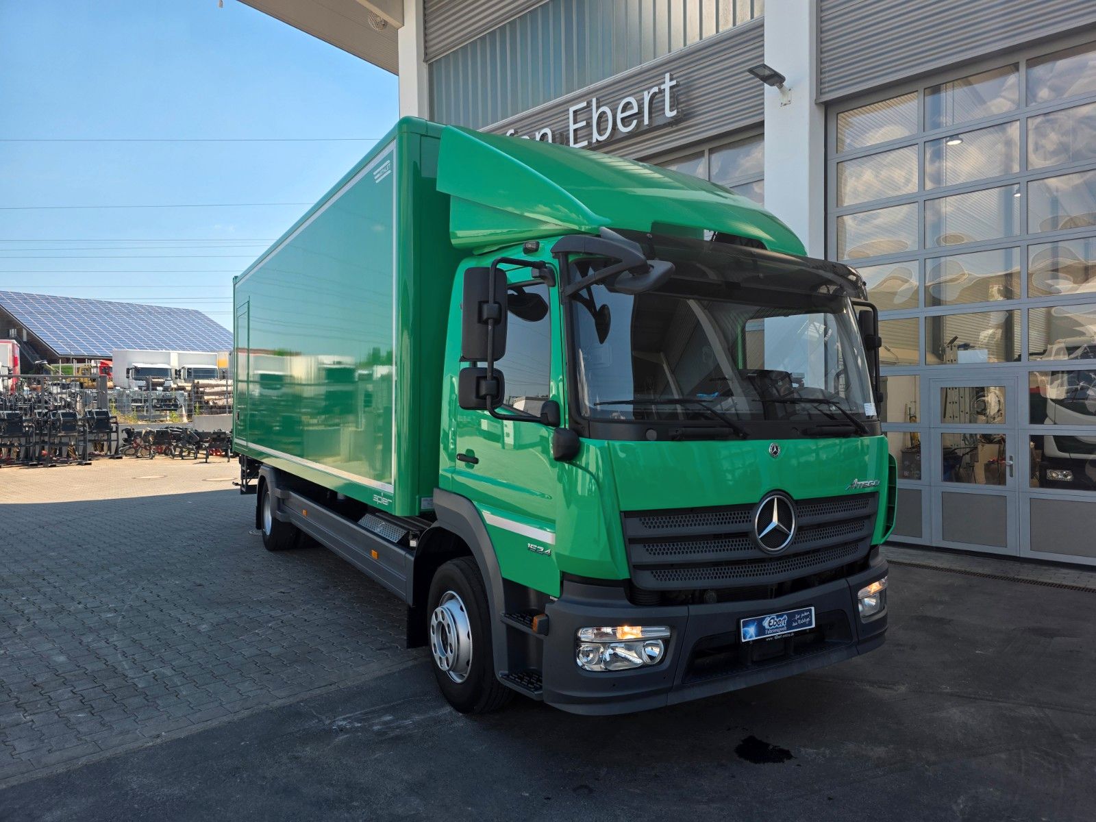 Fahrzeugabbildung Mercedes-Benz Atego 1524 L 4x2 LBW Palfinger 2.000kg Tür Klima
