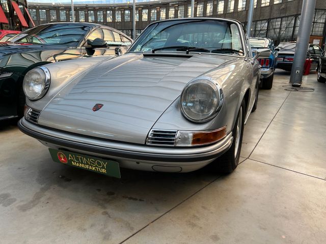 Porsche 911 E Targa 2.4 L Ölklappe  Matching Numbers