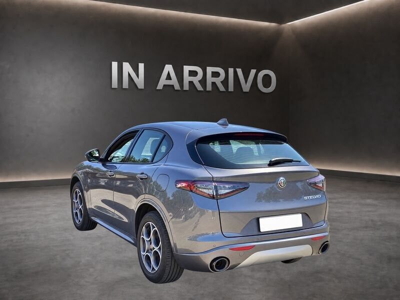Alfa Romeo Stelvio 2.2 TD 210 CV Ti AT8 Q4 imagem 3