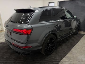 Audi Q7 - 8