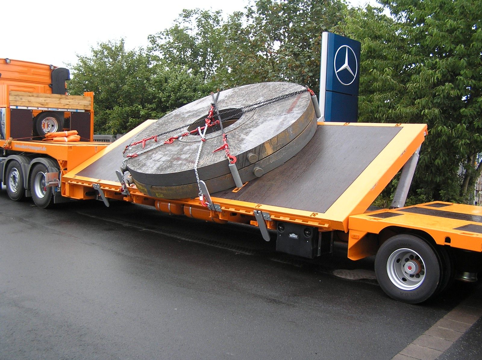 Fahrzeugabbildung Dinkel DSAFA 36000 Schräglader/Tieflader 2x Lenkachse