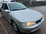 Opel Vectra - gebrauchte Opel Vectra aus dem Jahr 2001