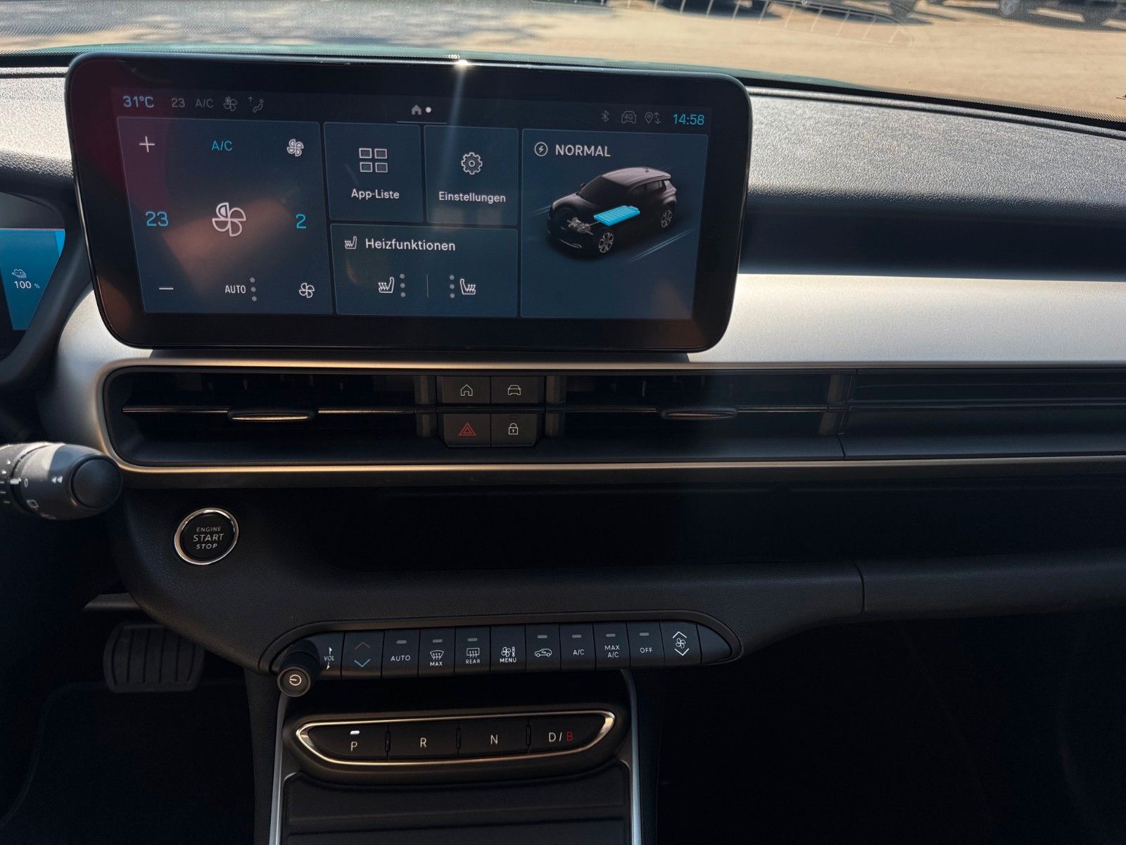 Fahrzeugabbildung Jeep Avenger Elektro Altitude+ Navi Kamera Sitzhzg.