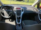 Opel Astra 1.6 Turbo Sport 132kW Sport - Opel Astra aus 2010: Sport