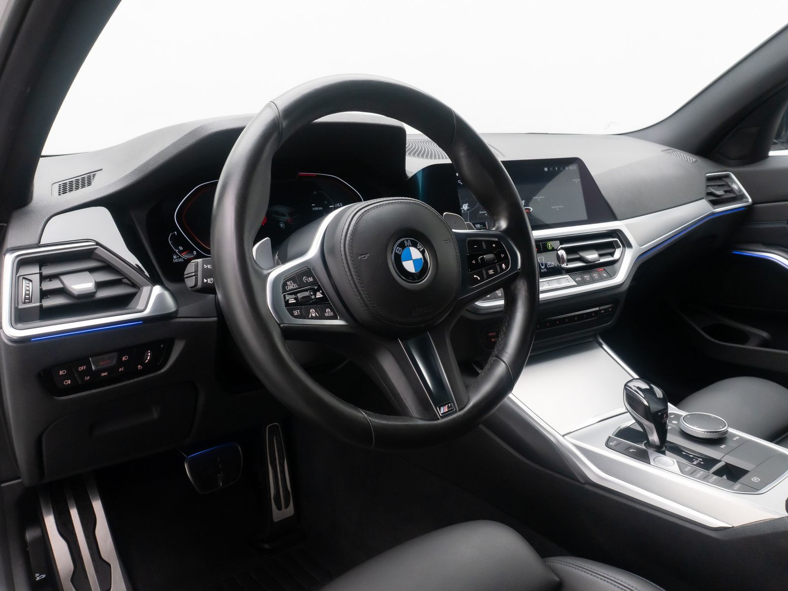 Fahrzeugabbildung BMW 320d xD M Sport ACC Kamera HUD AHK Laser DAB 19"