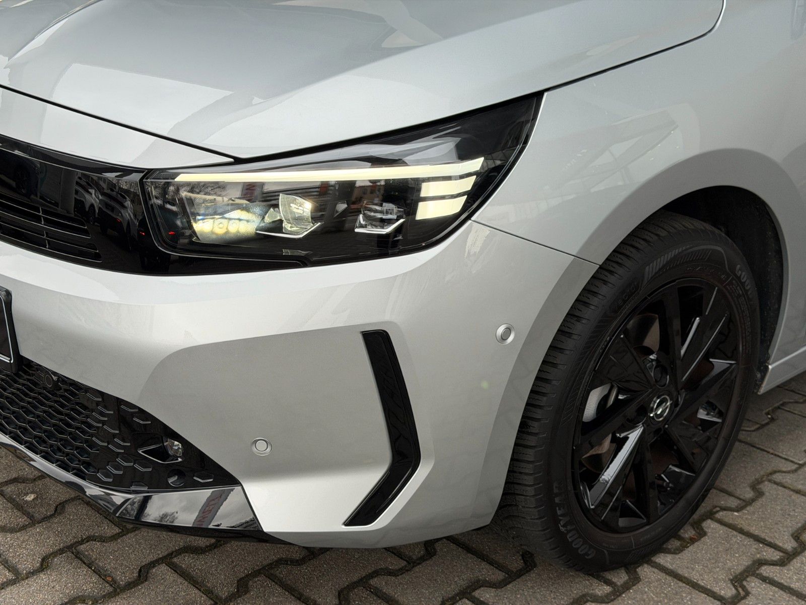 Fahrzeugabbildung Opel Corsa F GS 130 PS Automatik/Navi/Kamera!