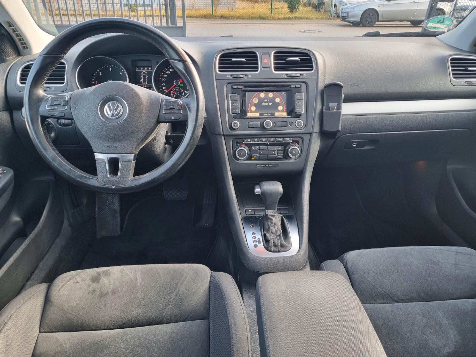 Volkswagen Golf 2010 — photo 9
